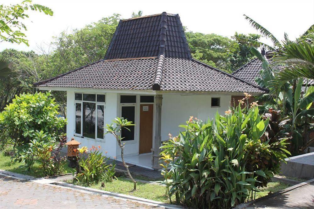 Soka Indah Restaurant & Bungalows Selemadeg  Exteriér fotografie