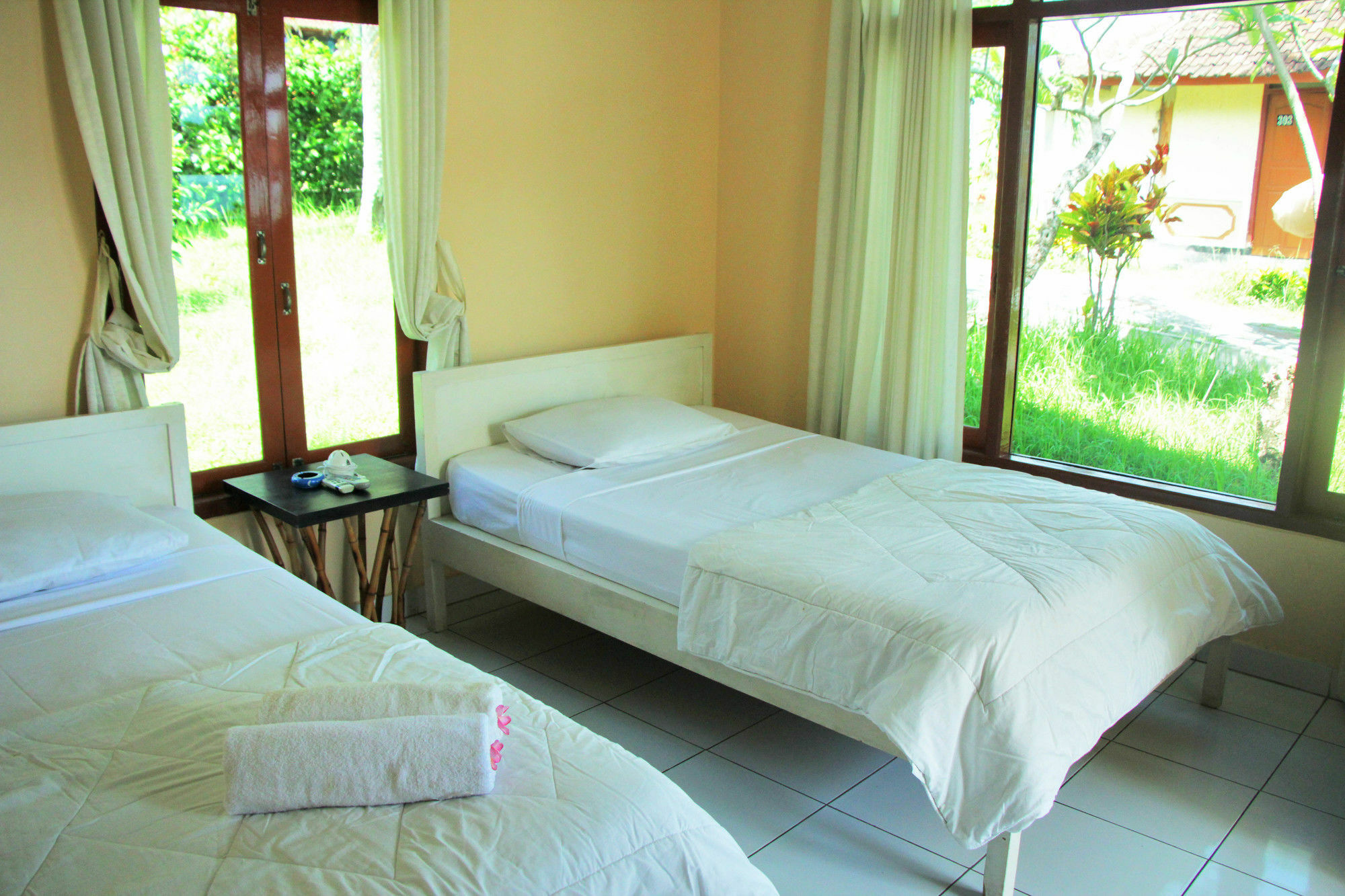 Soka Indah Restaurant & Bungalows Selemadeg  Exteriér fotografie